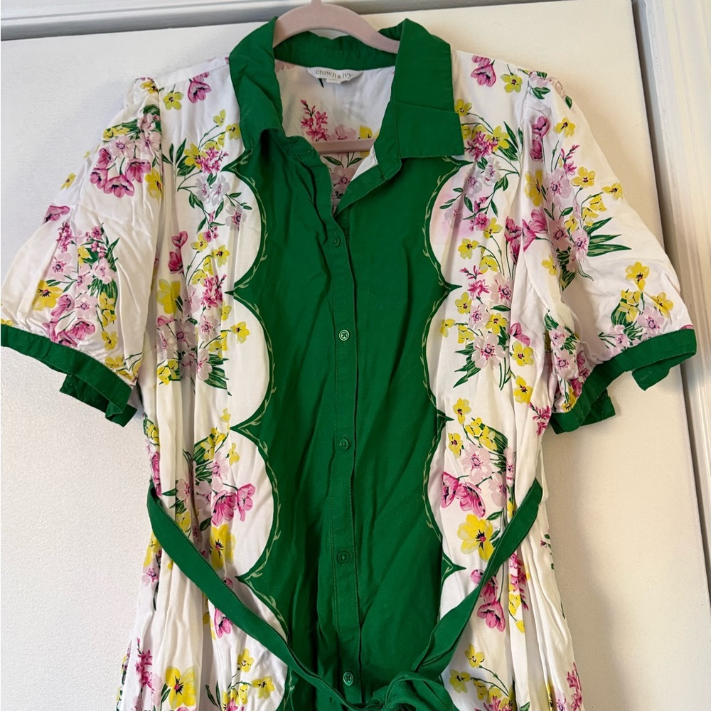 Crown & Ivy Green & White Floral Shirtdress - Picture 2 of 6